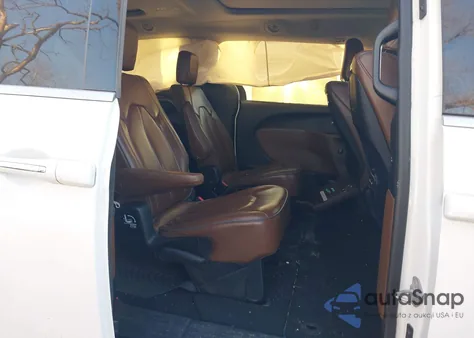 2017 Chrysler Pacifica Limited from USA, damaged, VIN 2C4RC1GG4HR500560